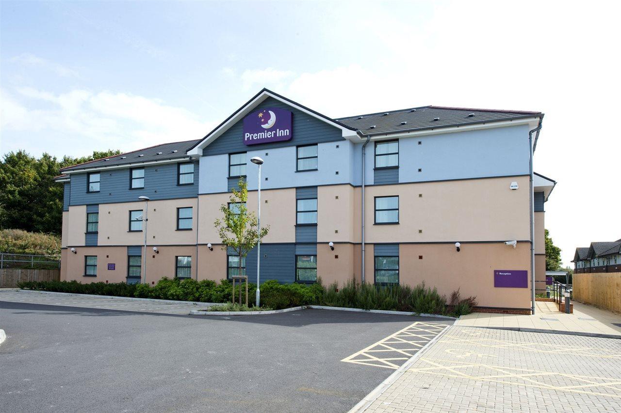 Premier Inn Bristol South Exterior photo