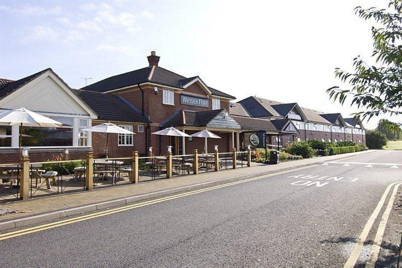 Premier Inn Bristol South Exterior photo